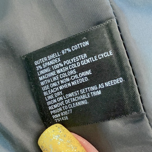 East 5th woman’s black and white patterned, belted, coat dress, button closure - Picture 8 of 13